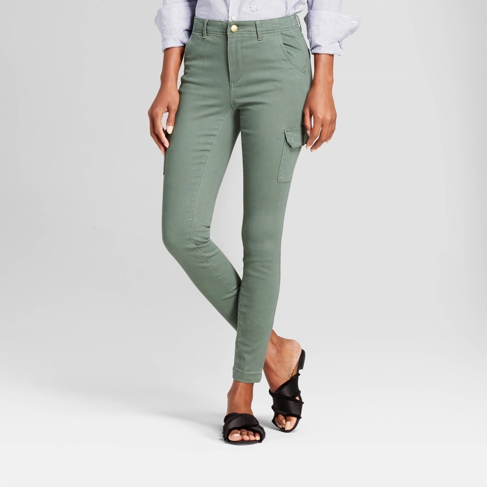 *SOLD* A New Day Skinny Chino Pants